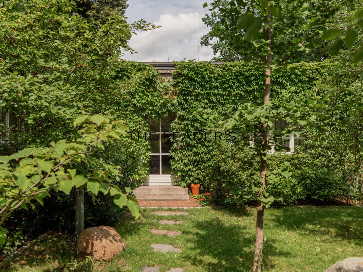 dom wolnostojący, 6 pokoi Warszawa Śródmieście. Zdjęcie 2