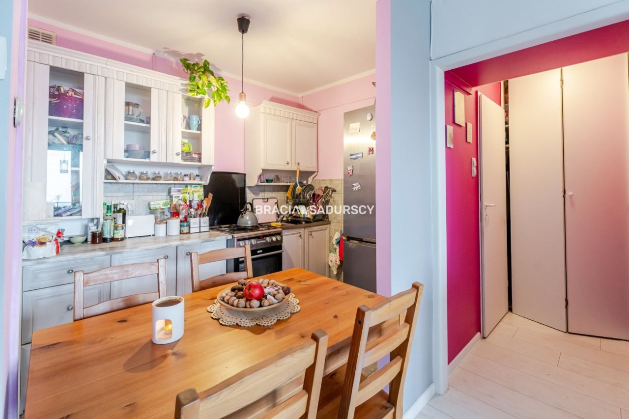 Mieszkanie 2-pokojowe Kraków, ul. Spółdzielców. Zdjęcie 2