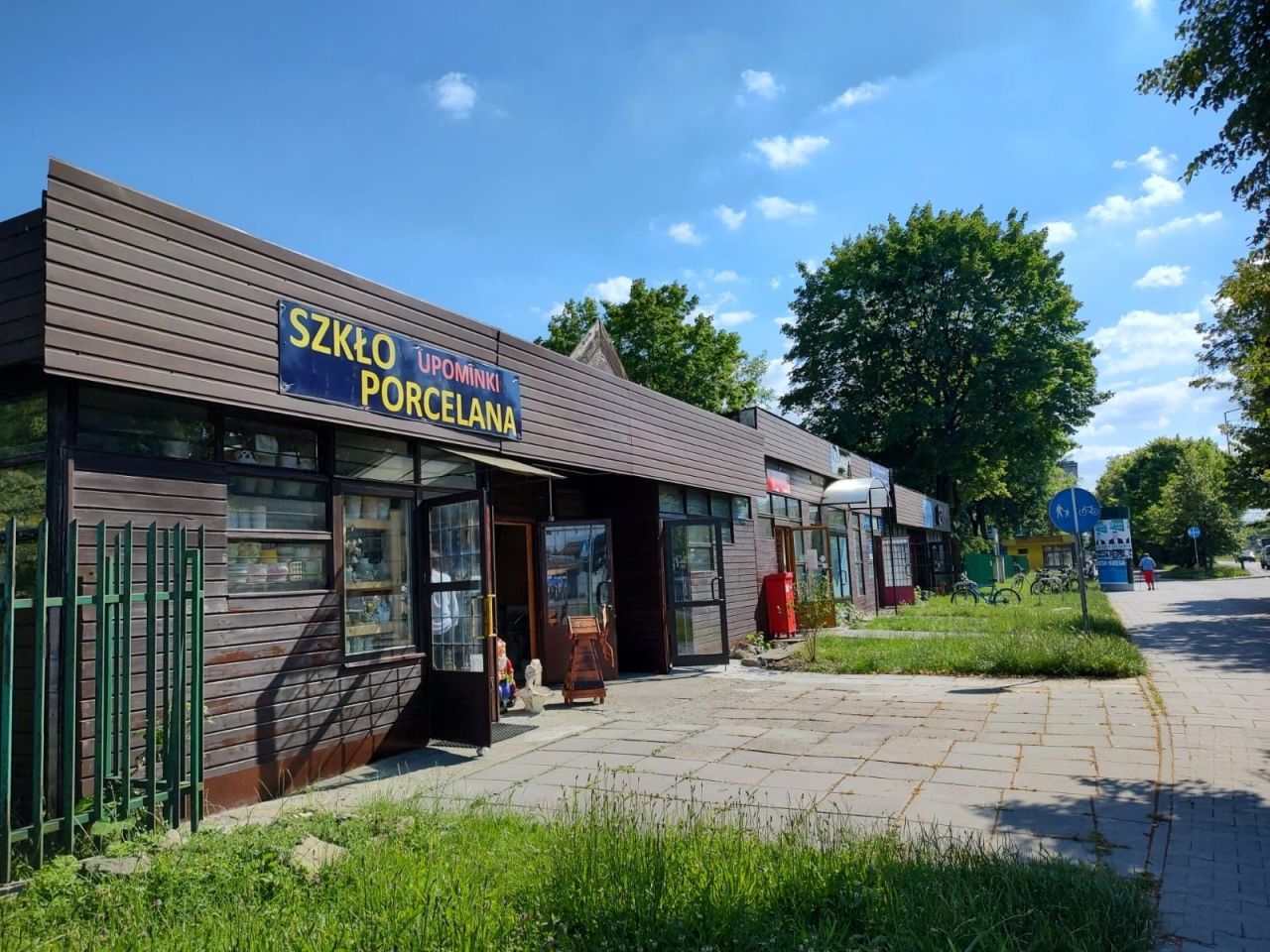 Lokal Kraków Bieńczyce, os. Teatralne