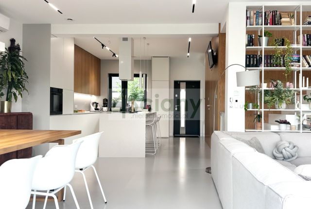 dom szeregowy, 5 pokoi Konstancin-Jeziorna. Zdjęcie 3