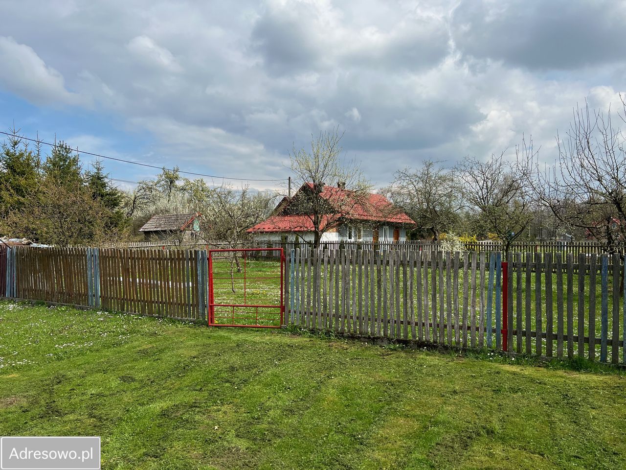 dom wolnostojący, 3 pokoje Janowiec. Zdjęcie 2