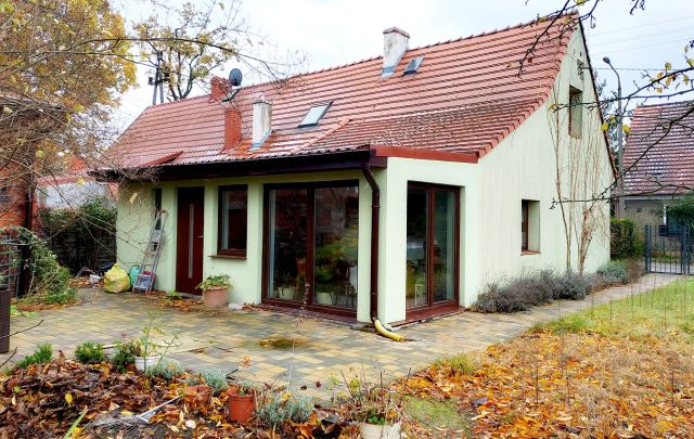 bliźniak, 4 pokoje Wrocław Stabłowice, ul. Starobielawska. Zdjęcie 1