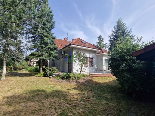 dom wolnostojący, 7 pokoi Kiełczów. Zdjęcie 3