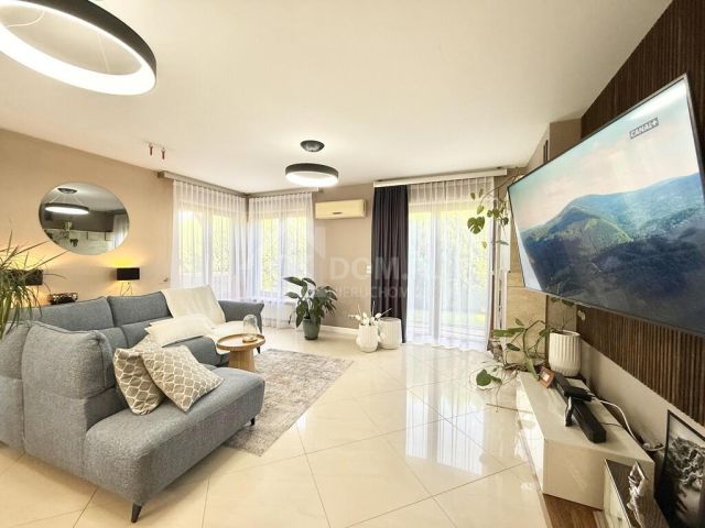 dom wolnostojący, 5 pokoi Wola Kopcowa. Zdjęcie 2