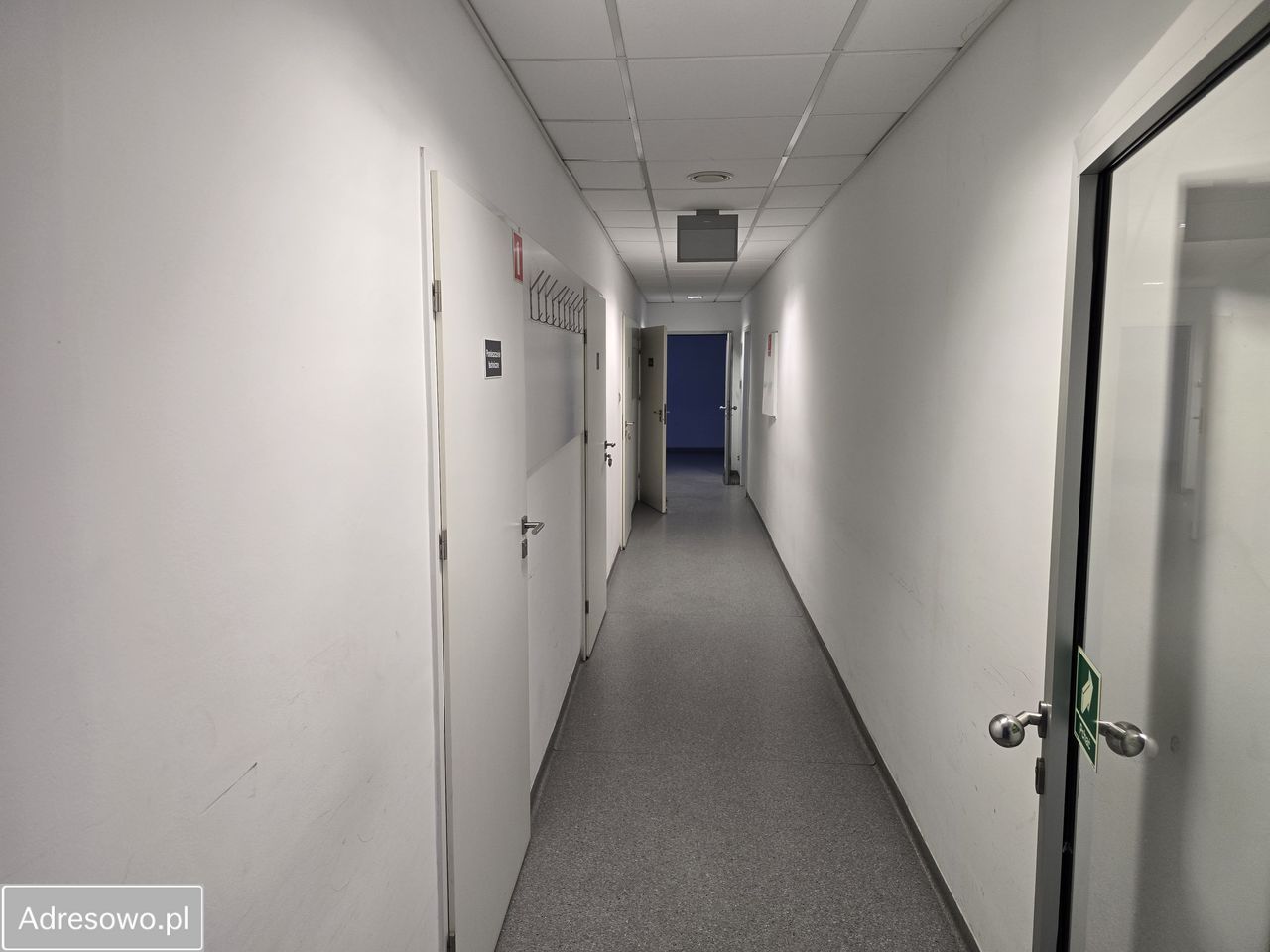 Biuro Oleśnica, ul. Bolesława Krzywoustego. Zdjęcie 2