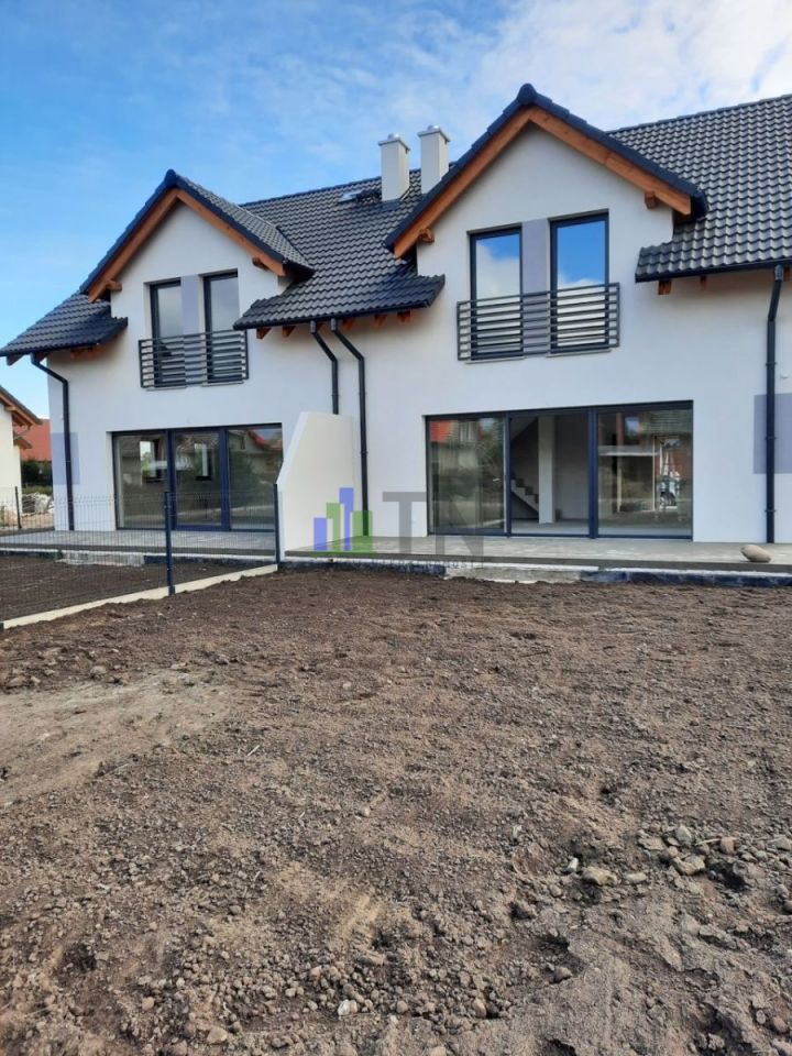 bliźniak, 5 pokoi Chrząstawa Wielka. Zdjęcie 4