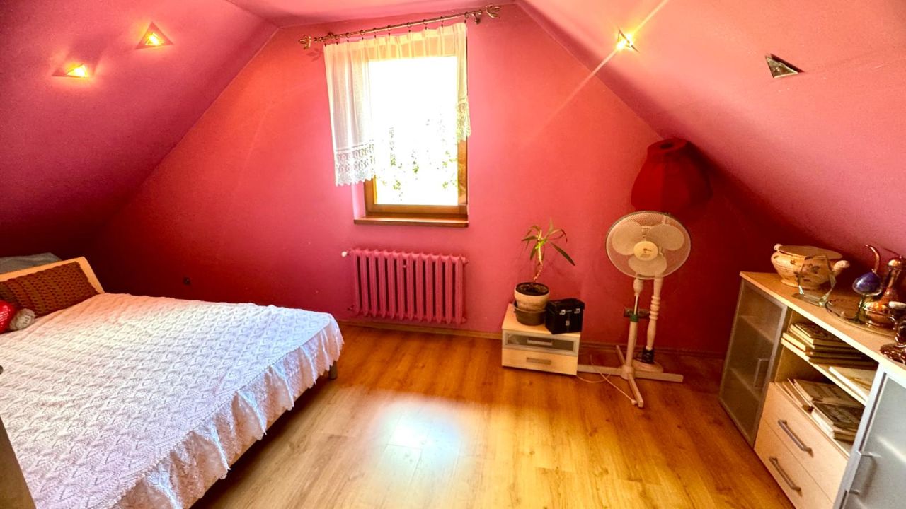 dom wolnostojący, 5 pokoi Wiśniowa. Zdjęcie 4