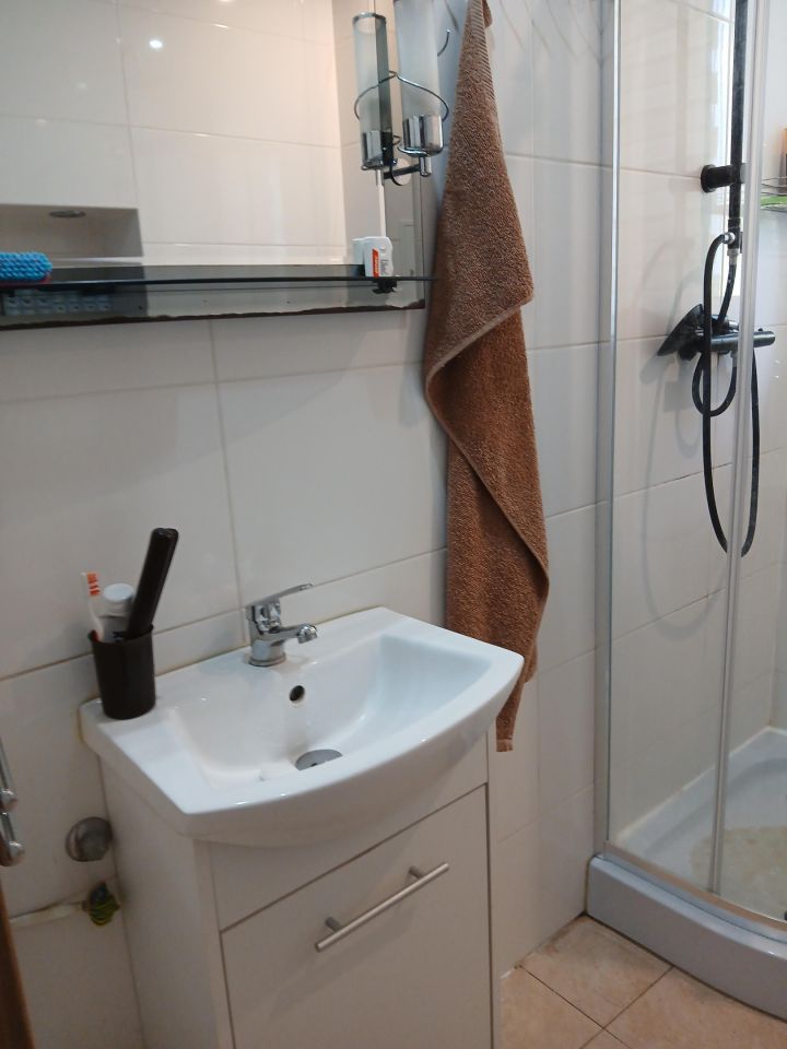 Mieszkanie 2-pokojowe Bezledy. Zdjęcie 3