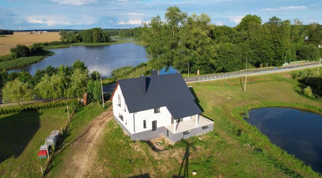 dom wolnostojący, 5 pokoi Montowo. Zdjęcie 1