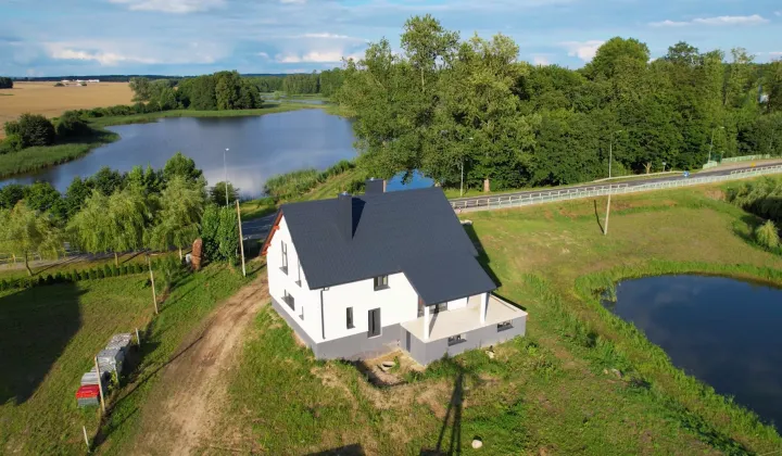 dom wolnostojący, 5 pokoi Montowo