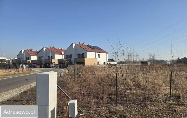 Działka inwestycyjna Wrocław Oporów, ul. Ewy i Karola Maleczyńskich. Zdjęcie 1