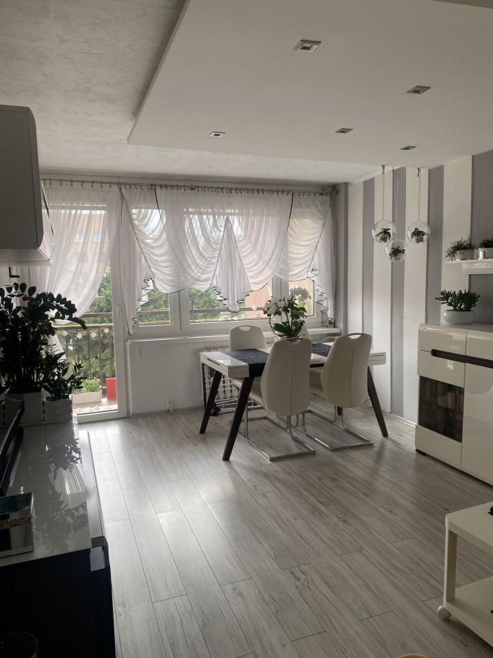 Mieszkanie 3-pokojowe Katowice Dąbrówka Mała, ul. Strzelców Bytomskich. Zdjęcie 13