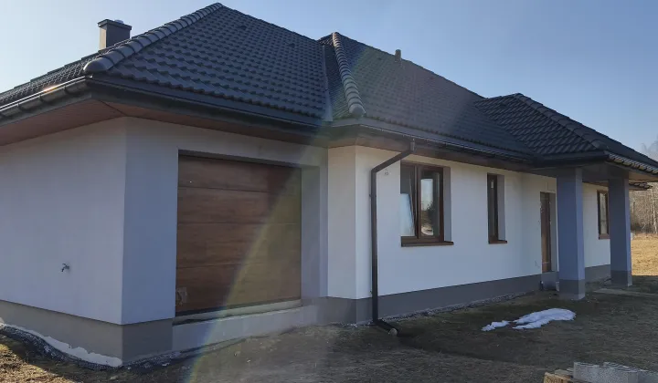 dom wolnostojący, 4 pokoje Dosin, ul. Piękna