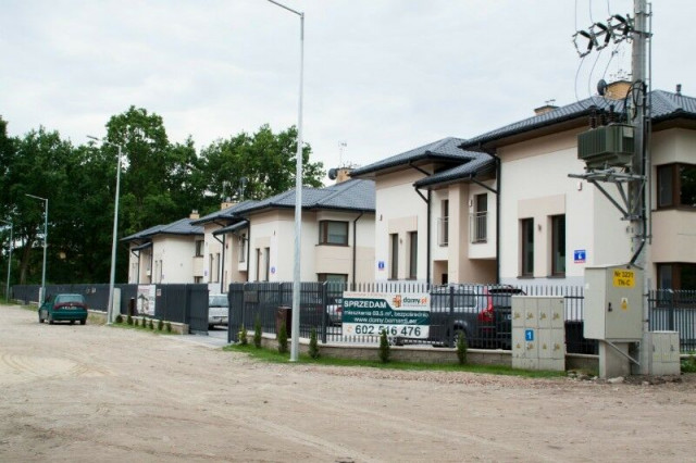 Mieszkanie 3-pokojowe Kobyłka. Zdjęcie 1