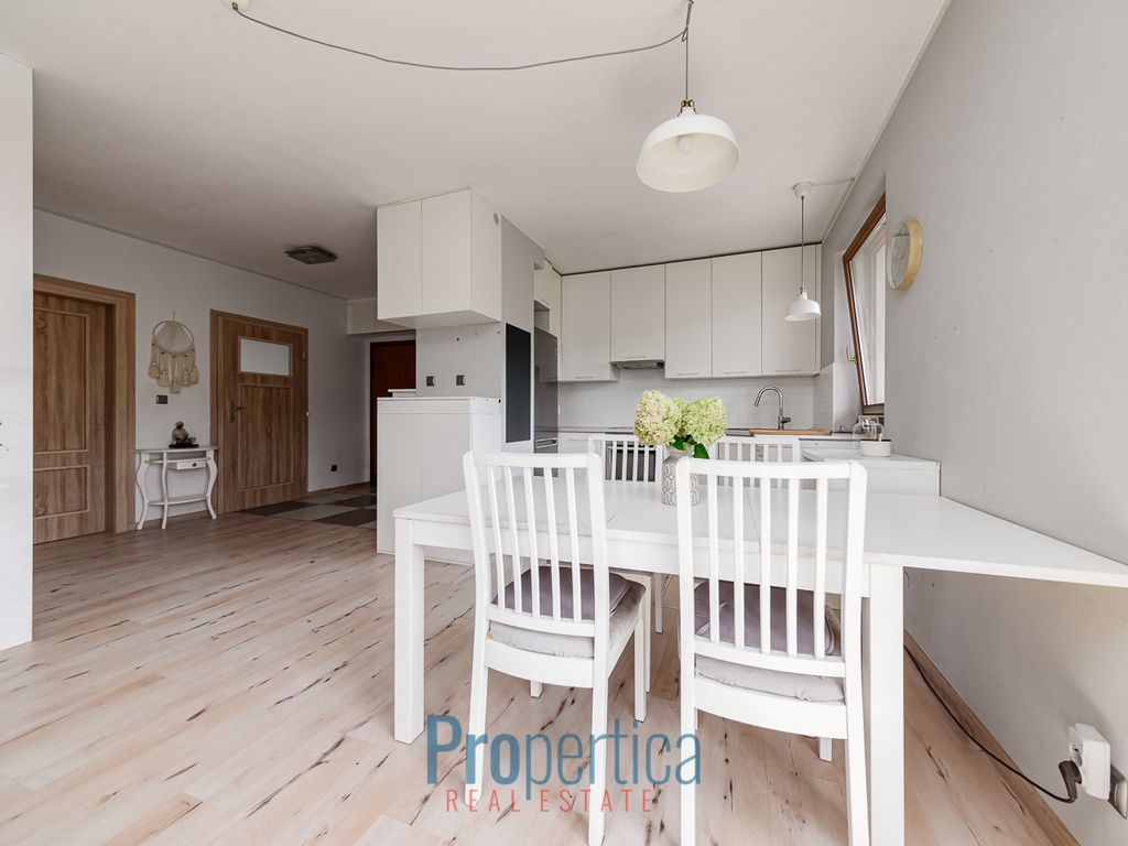 Mieszkanie 4-pokojowe Warszawa Włochy, ul. Czereśniowa. Zdjęcie 8