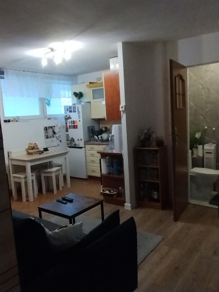 Mieszkanie 2-pokojowe Sarbia. Zdjęcie 3