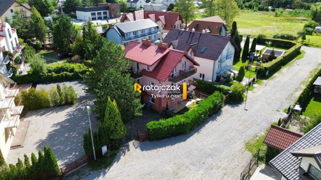 dom wolnostojący, 10 pokoi Karwia, ul. Wiosenna. Zdjęcie 1