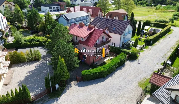 dom wolnostojący, 10 pokoi Karwia, ul. Wiosenna