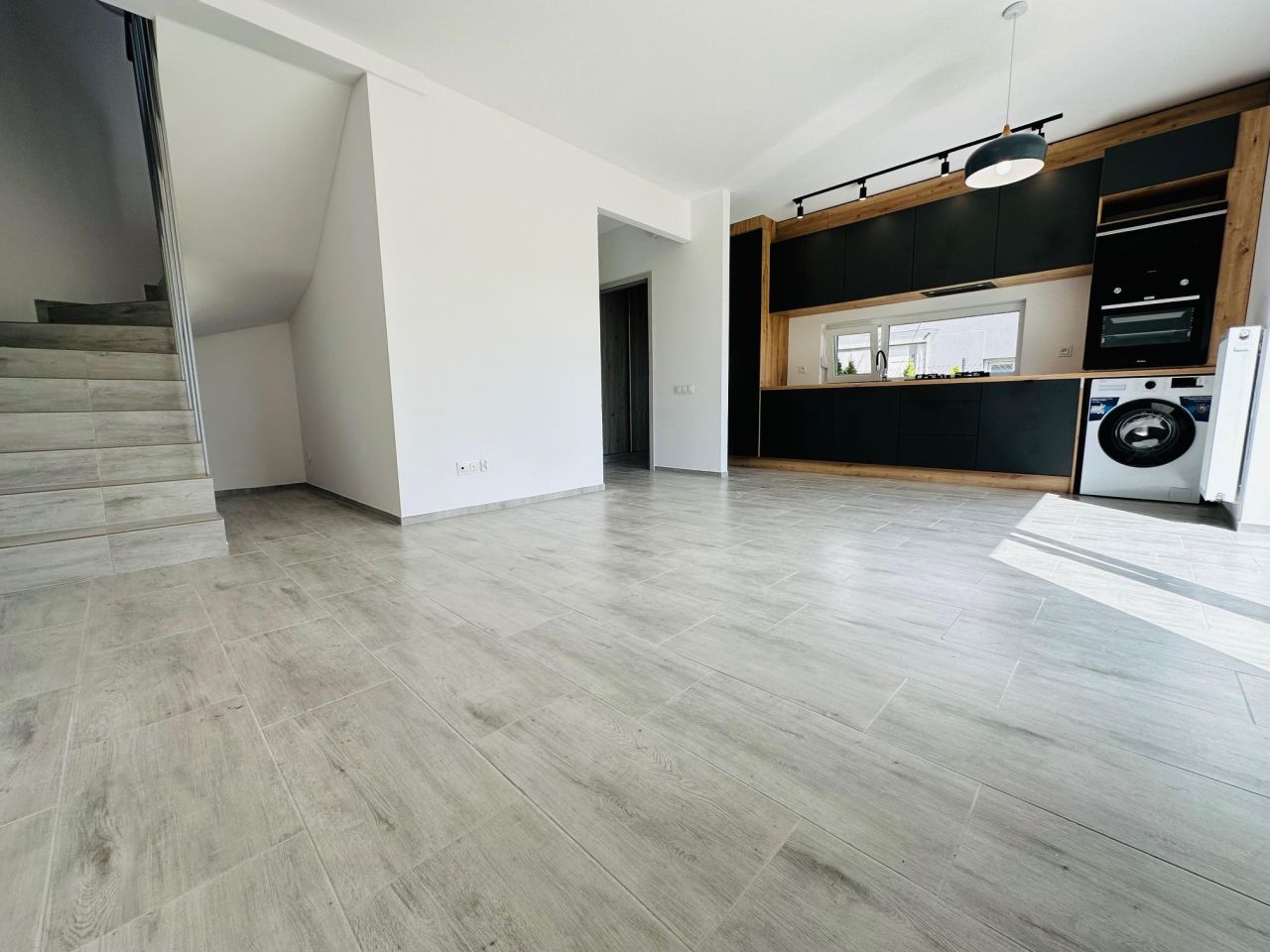 Mieszkanie 4-pokojowe Czerlejno, ul. Rumiankowa. Zdjęcie 3