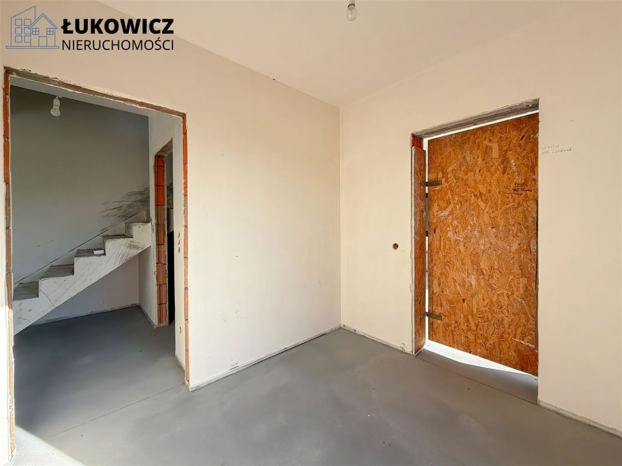 dom wolnostojący, 5 pokoi Kaniów. Zdjęcie 26