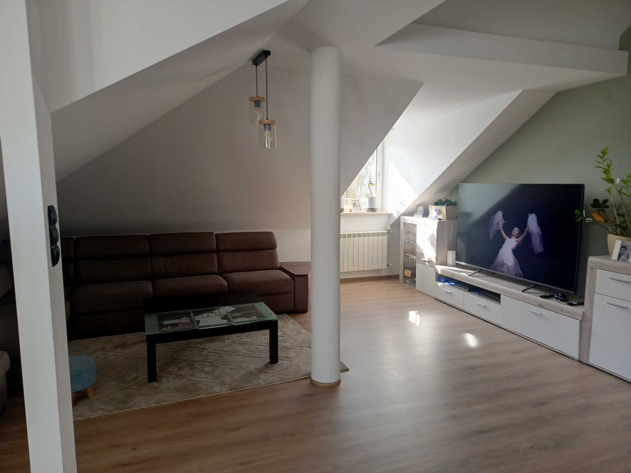 Mieszkanie 3-pokojowe Czechowice-Dziedzice. Zdjęcie 1