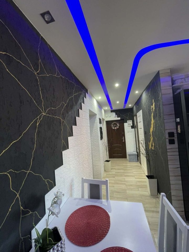 Mieszkanie 2-pokojowe Nielep. Zdjęcie 3