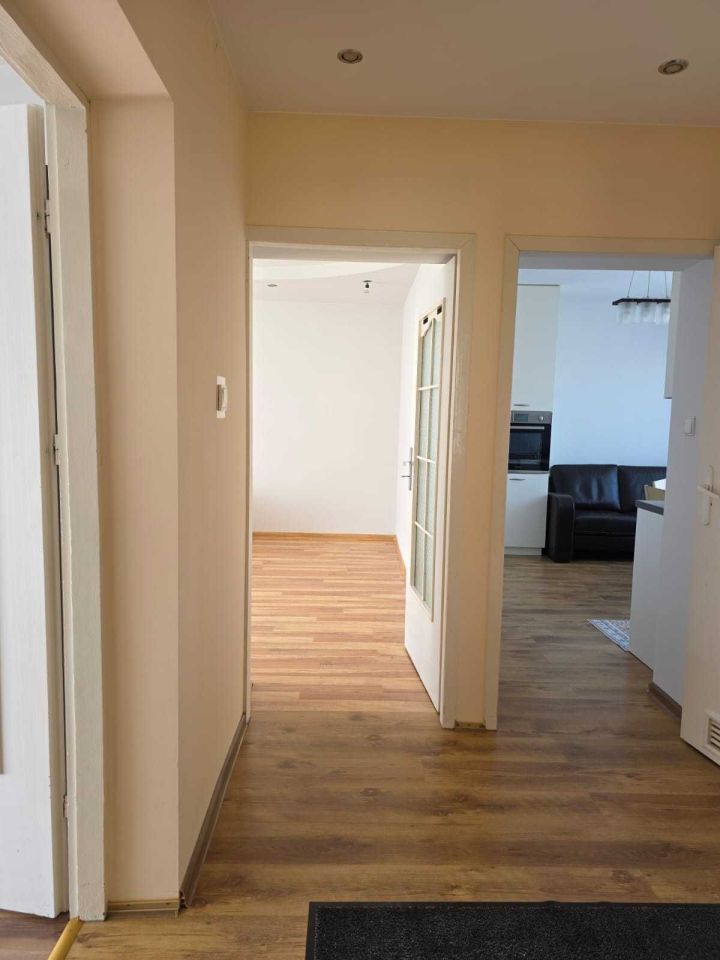 Mieszkanie 3-pokojowe Wieliczka, ul. Warzycka. Zdjęcie 3