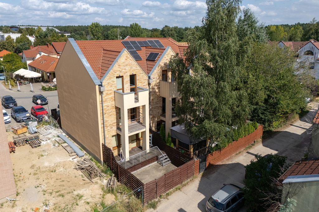 bliźniak, 9 pokoi Poznań, ul. Wiktora Degi. Zdjęcie 1