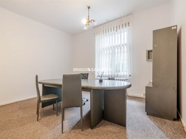 Mieszkanie 3-pokojowe Kraków Stare Miasto, pl. gen. Władysława Sikorskiego. Zdjęcie 4