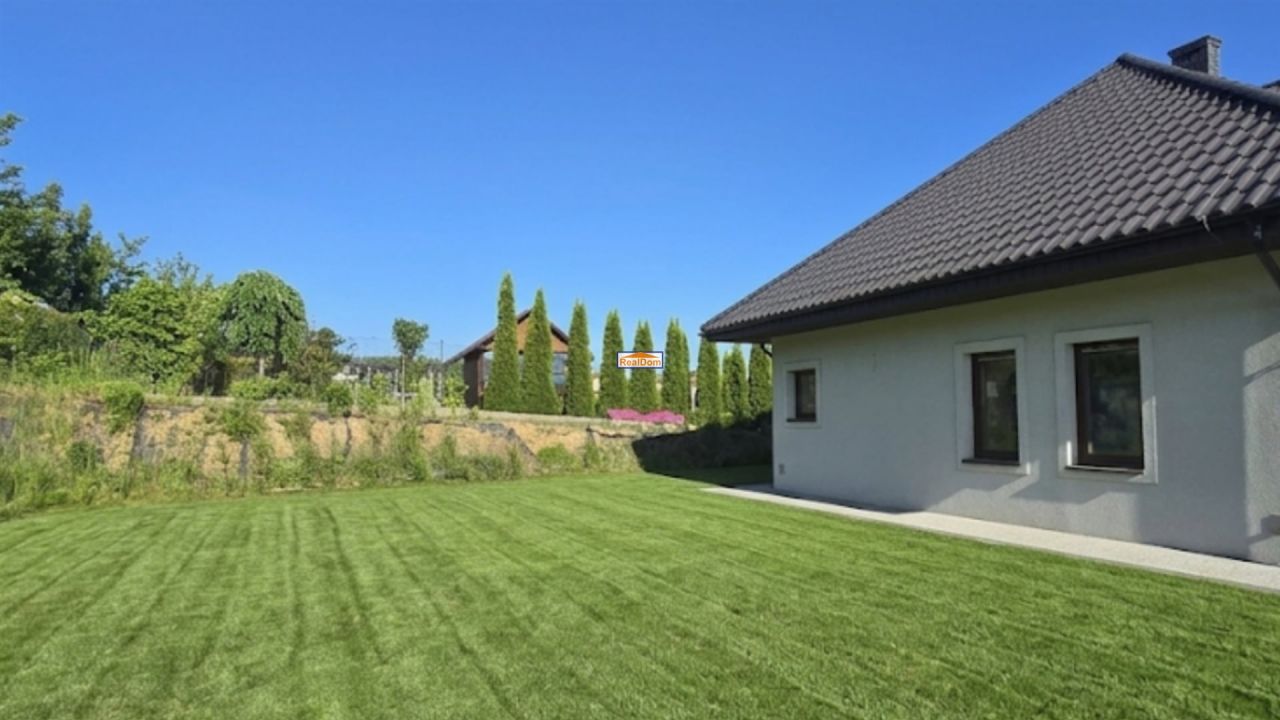 dom wolnostojący, 6 pokoi Tomaszowice. Zdjęcie 2