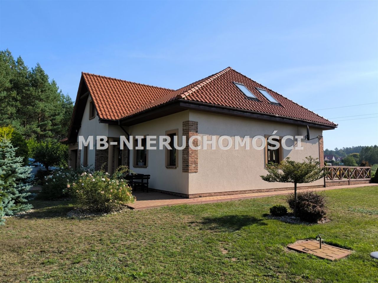 dom wolnostojący, 5 pokoi Dorotowo. Zdjęcie 1