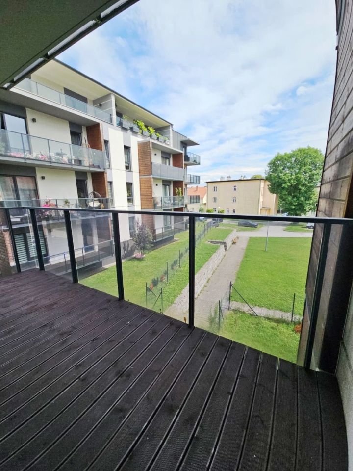Mieszkanie 3-pokojowe Jelenia Góra Centrum, ul. Spółdzielcza. Zdjęcie 2