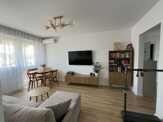 Mieszkanie 4-pokojowe Toruń, ul. Świętopełka. Zdjęcie 1