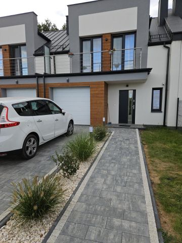 dom szeregowy, 4 pokoje Kazimierów, ul. Czereśniowa. Zdjęcie 1