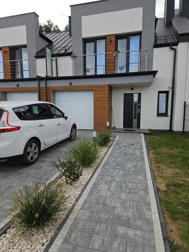 dom szeregowy, 4 pokoje Kazimierów, ul. Czereśniowa