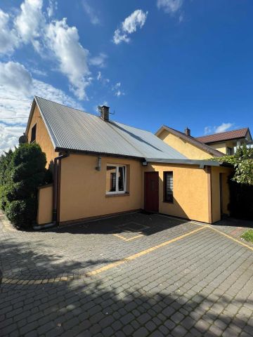 dom wolnostojący Przedbórz, ul. Wierzbowska. Zdjęcie 1