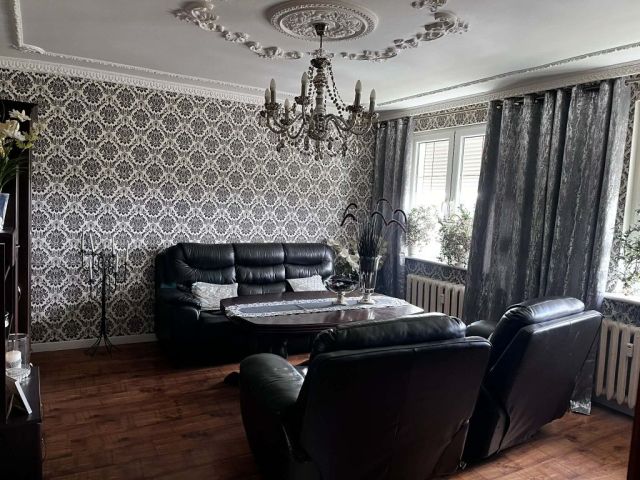 Mieszkanie 3-pokojowe Ostrów Wielkopolski Centrum, ul. Komuny Paryskiej. Zdjęcie 1