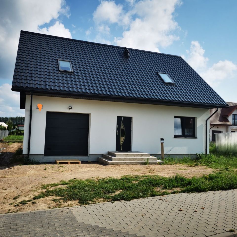 dom wolnostojący, 4 pokoje Mała Huta. Zdjęcie 1