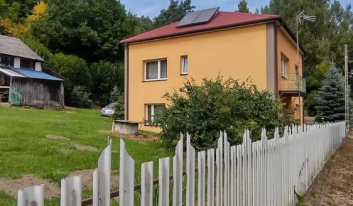 dom wolnostojący, 5 pokoi Chotcza Dolna