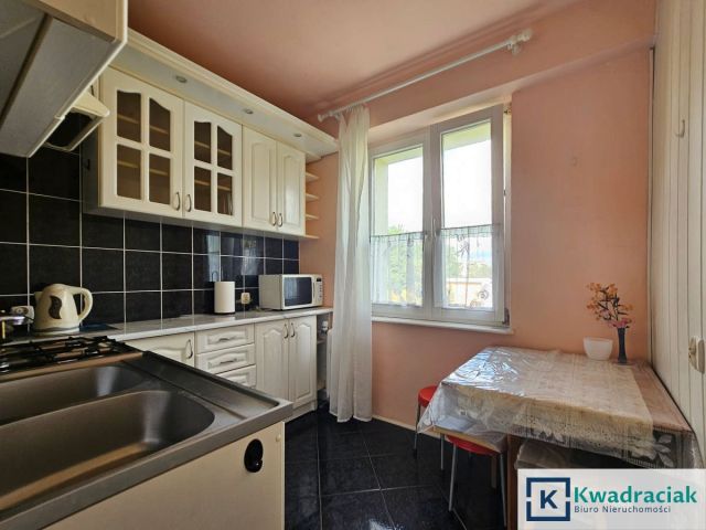 Mieszkanie 3-pokojowe Jasło, ul. Władysława Sikorskiego. Zdjęcie 2