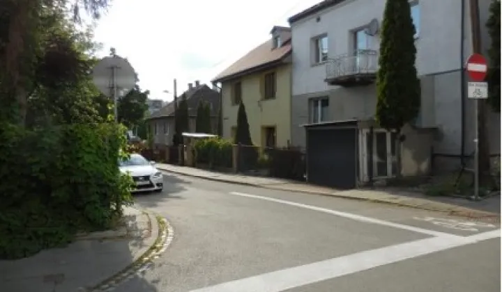 dom wolnostojący, 6 pokoi Kraków Łagiewniki, ul. Deotymy