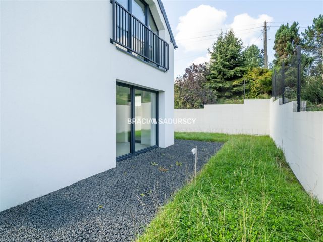 dom wolnostojący, 4 pokoje Koźmice Małe. Zdjęcie 37