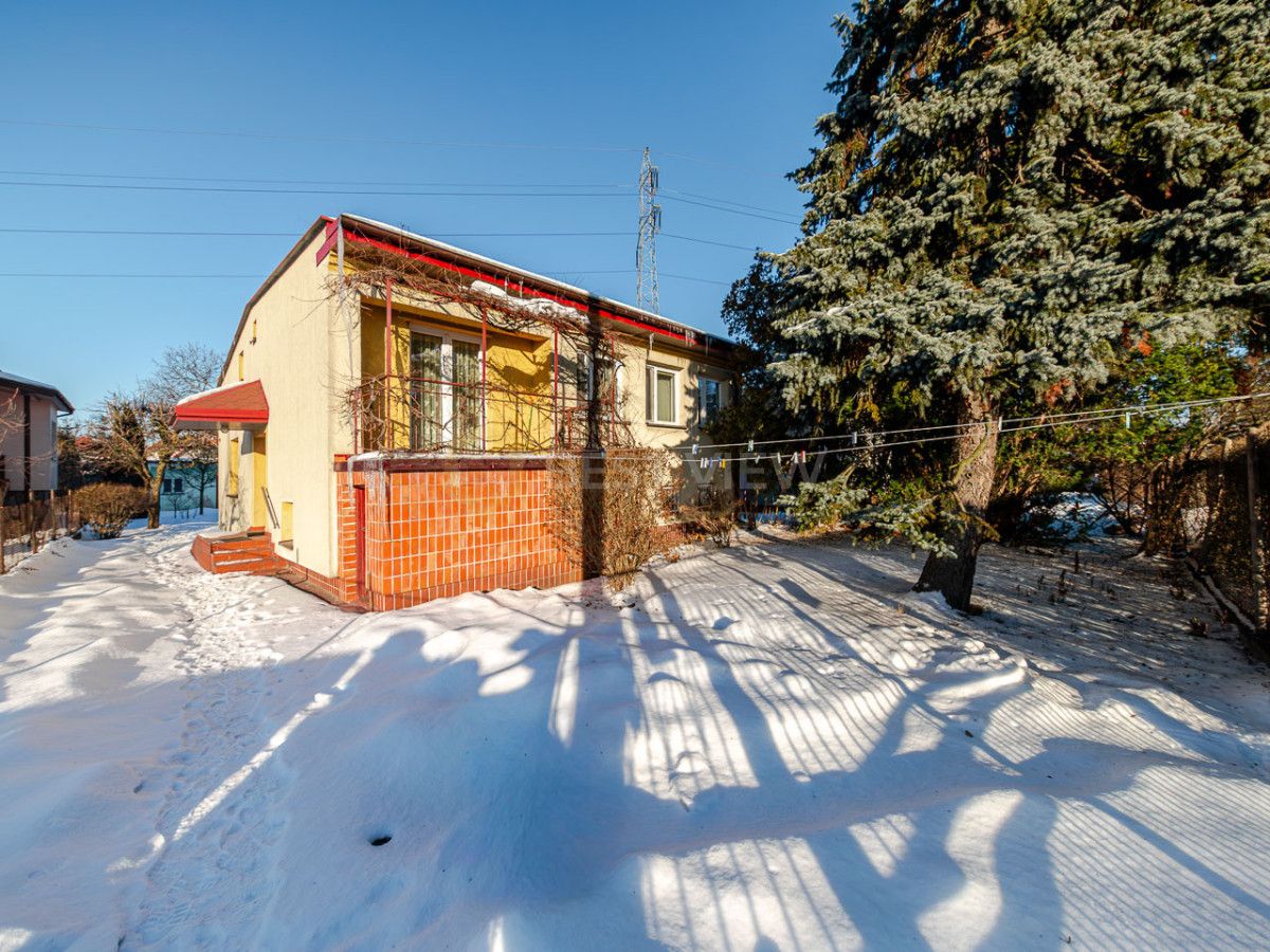 dom wolnostojący, 3 pokoje Warszawa Ursus, ul. Władysława Bieńczaka. Zdjęcie 1