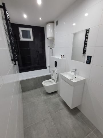 Mieszkanie 3-pokojowe Dłoń. Zdjęcie 1