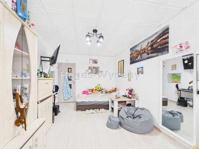 Mieszkanie 4-pokojowe Trzebień. Zdjęcie 11