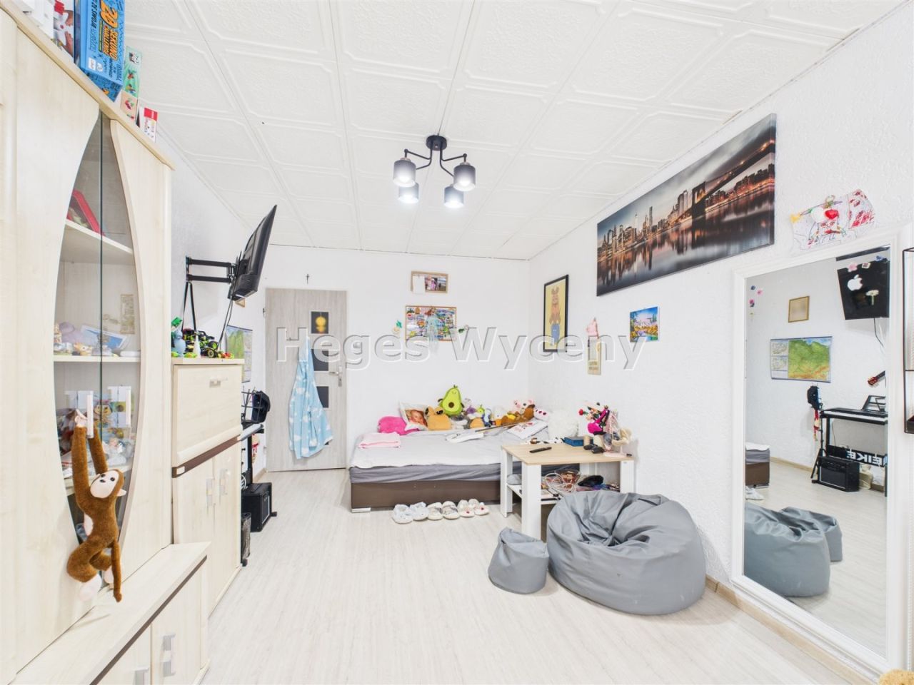 Mieszkanie 4-pokojowe Trzebień. Zdjęcie 11