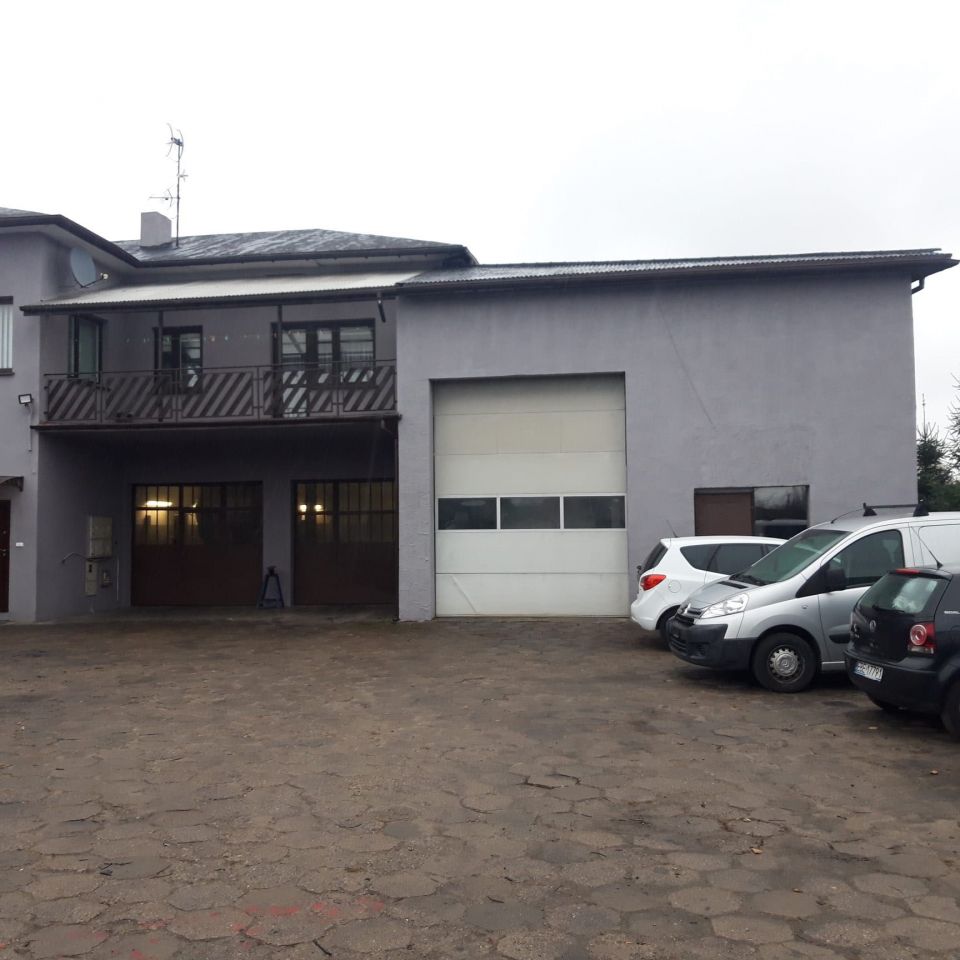 dom wolnostojący Bełchatów, ul. Pabianicka. Zdjęcie 2