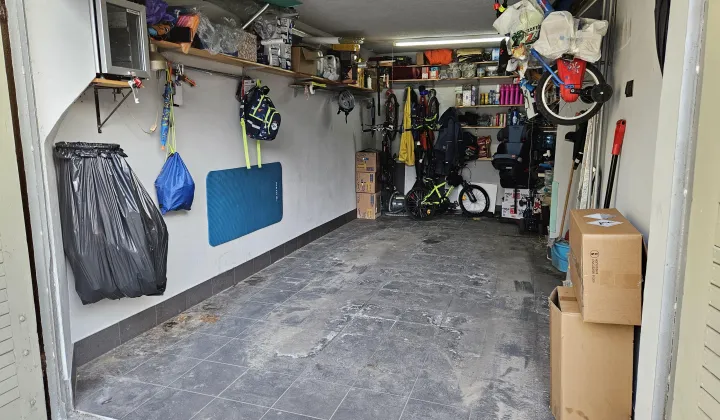 Garaż/miejsce parkingowe Łęczna Bobrowniki, ul. Wiklinowa