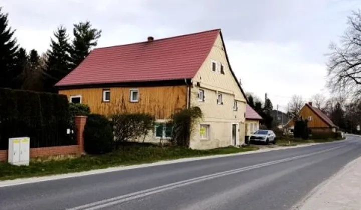 dom wolnostojący, 10 pokoi Orłowice