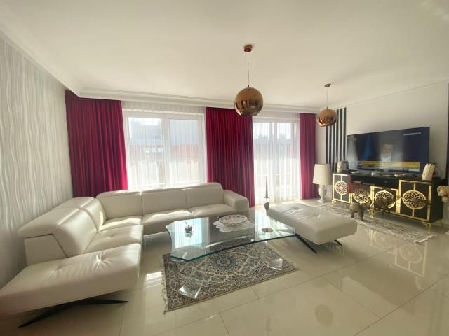 Mieszkanie 4-pokojowe Kołobrzeg, ul. Szpitalna. Zdjęcie 1